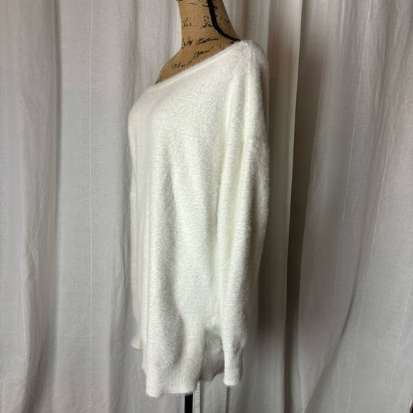 Gymshark X Whitney Simmons Oversized Eyelash Knit Sweater White Women’s Medium - Picture 5 of 11